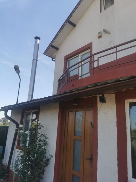 Vila cu 700 mp teren, garaj, beci si foisor, la 20 km de Bucuresti
